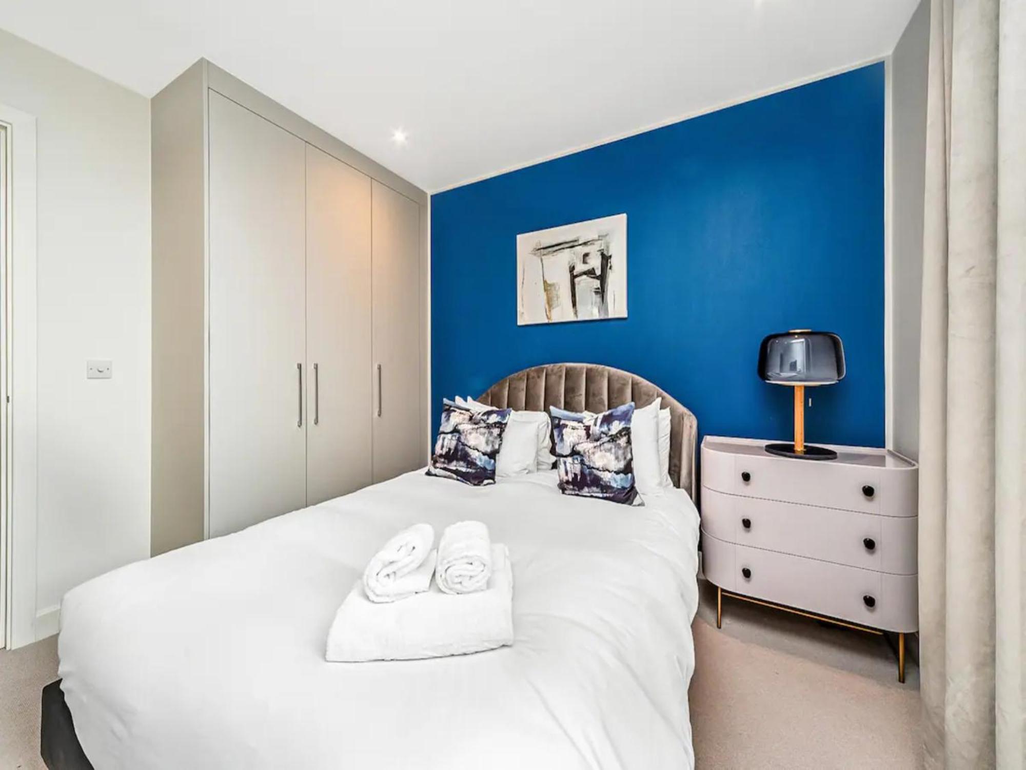 Ferienwohnung Pass The Keys Penthouse Oasis In Trendy Fulham London Exterior foto