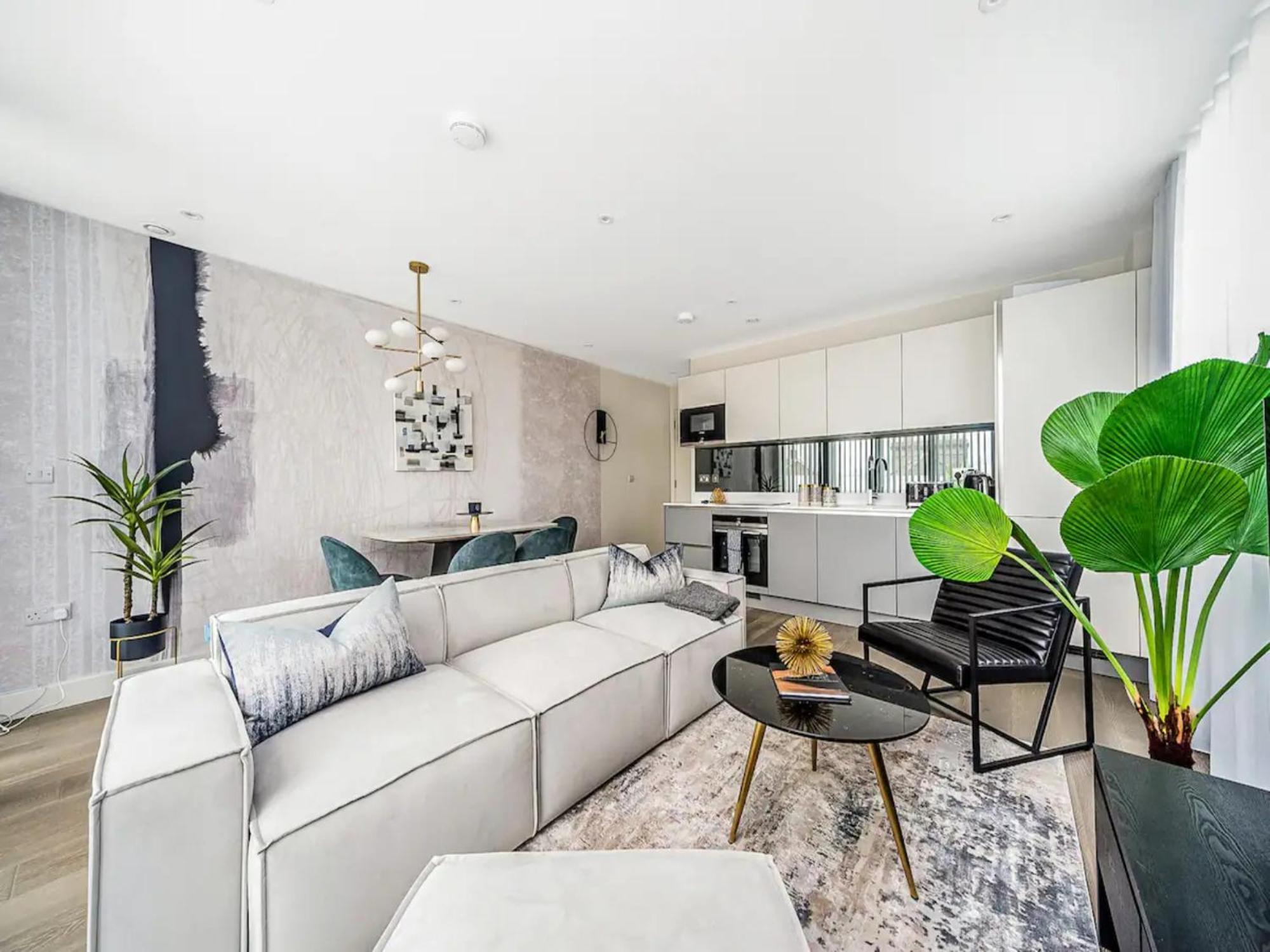 Ferienwohnung Pass The Keys Penthouse Oasis In Trendy Fulham London Exterior foto
