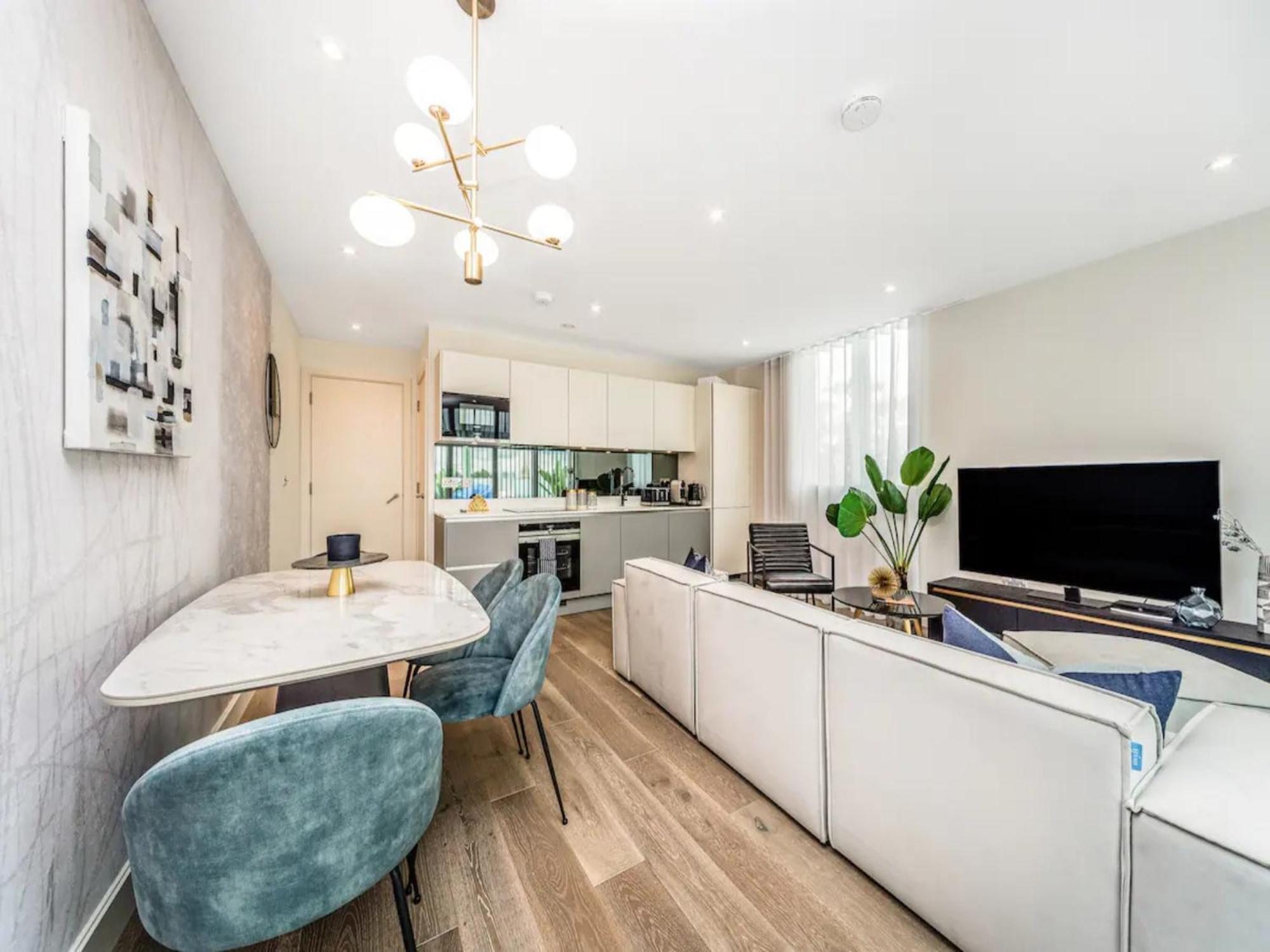 Ferienwohnung Pass The Keys Penthouse Oasis In Trendy Fulham London Exterior foto